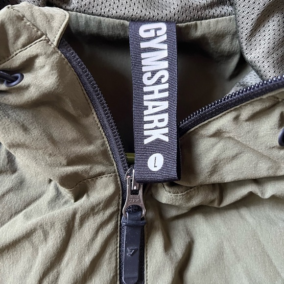 Gymshark Windcheater - Dark Green (L) - Picture 2 of 6
